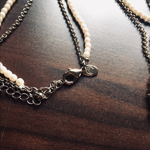 💋Gold and Pearl Accent Statement Necklace - Picture 4 of 4